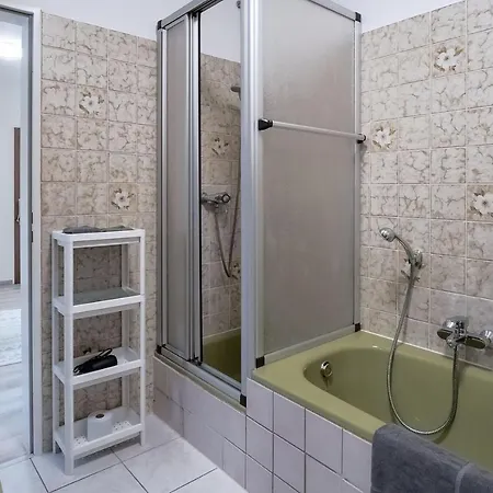 3-room *